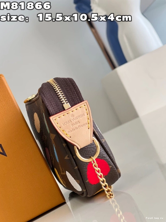 First bag ru MINI LOUIS POCHETTE X YK ACCESSOIRES VUITTON 0711